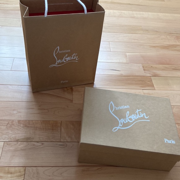 LOUBOUTIN SIZE 36 NUDE - Picture 15 of 15